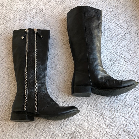 tahari reward boot